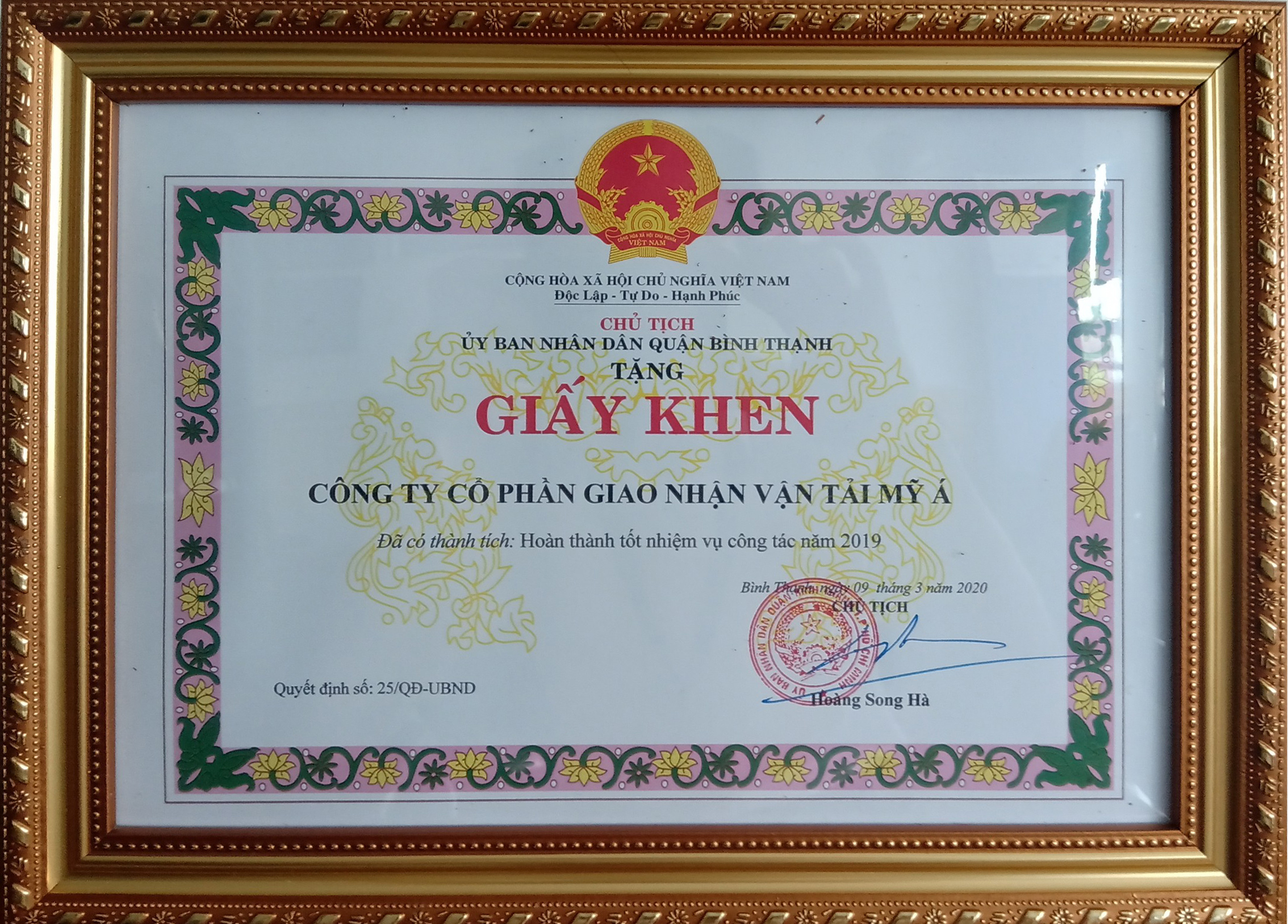 Giấy khen Ủy ban Nhân dân Quận Bình Thạnh khen tặng 2019